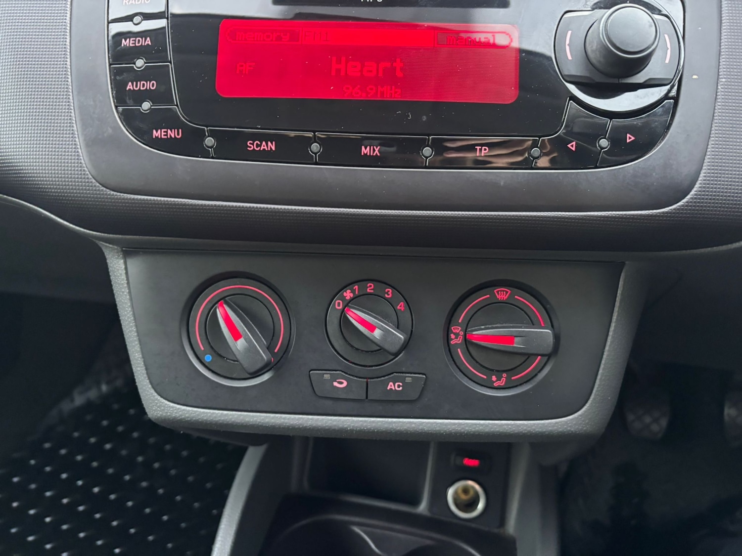 Used SEAT Ibiza 2012 for sale - 77198598: Photo 20