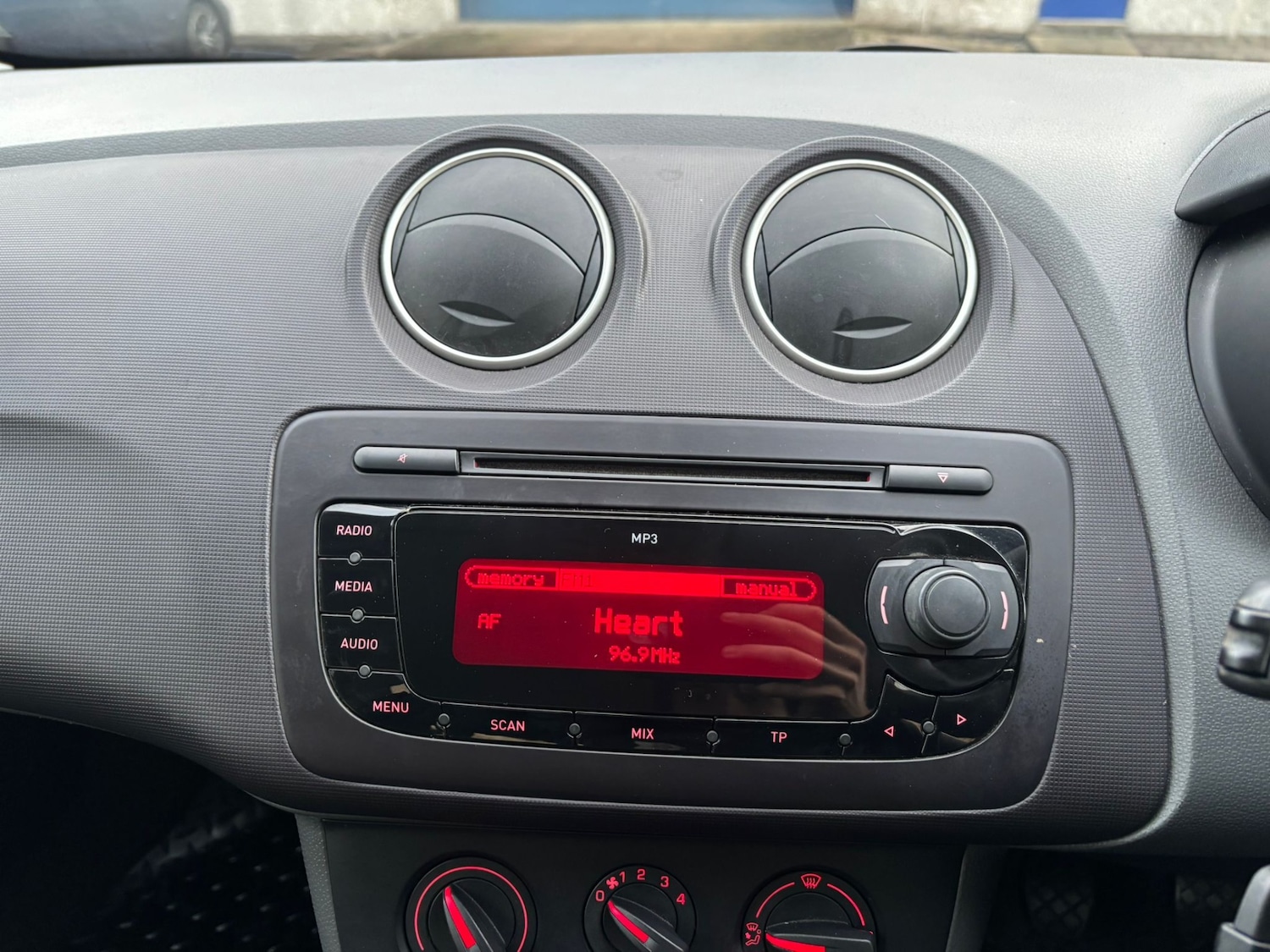 Used SEAT Ibiza 2012 for sale - 77198598: Photo 22