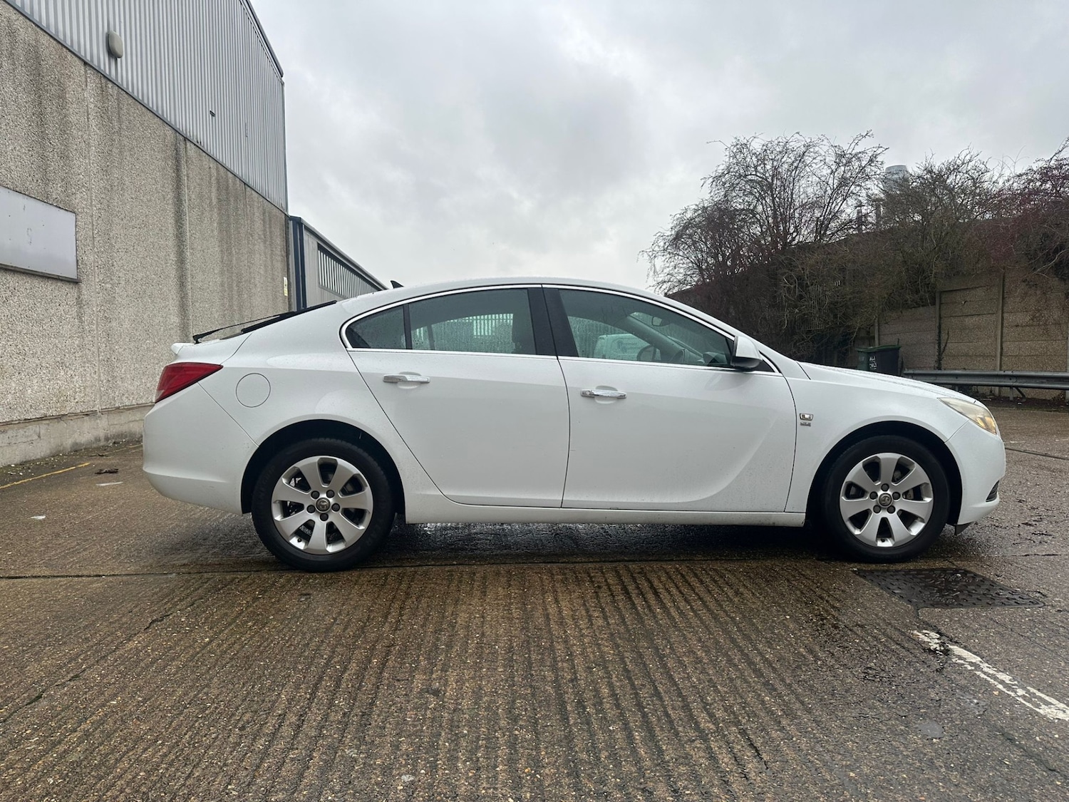 Used Vauxhall Insignia 2011 for sale - 77288607: Photo 24