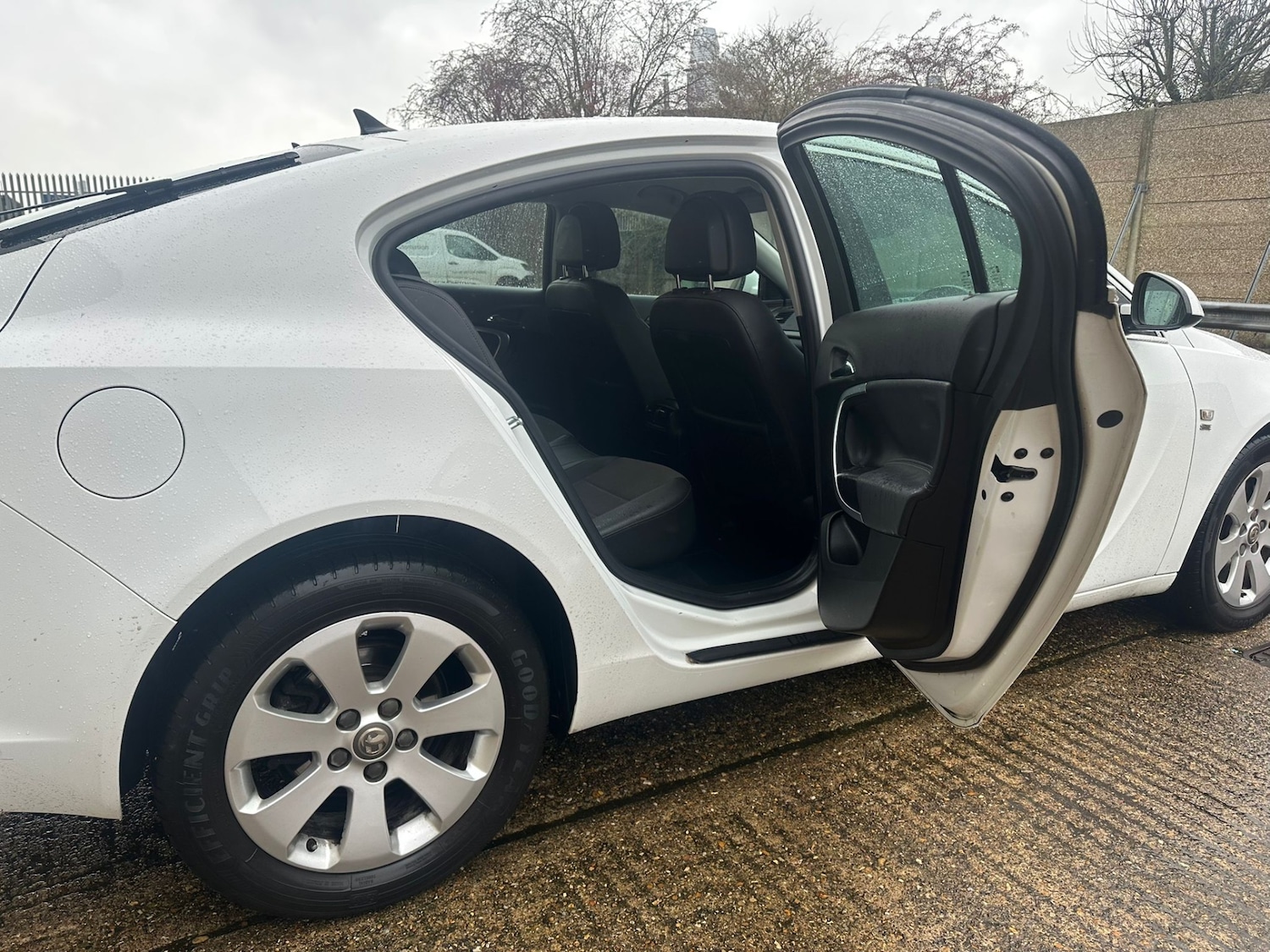 Used Vauxhall Insignia 2011 for sale - 77288607: Photo 25