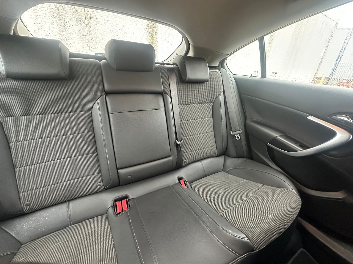 Used Vauxhall Insignia 2011 for sale - 77288607: Photo 27