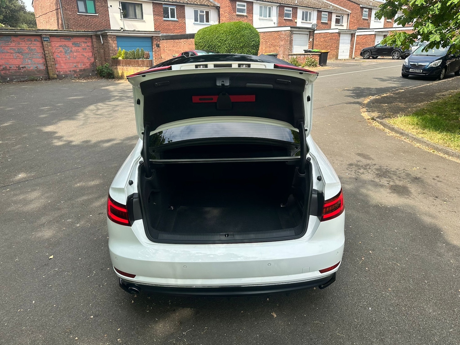 Vehicle 33