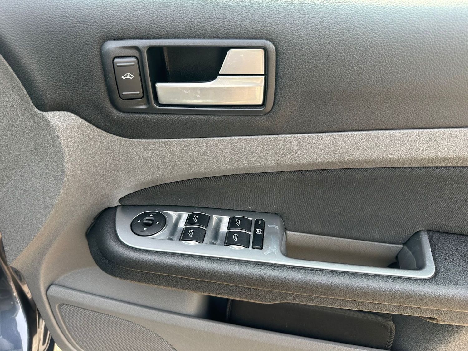 Used Ford Focus 2010 for sale - 78026857: Photo 12