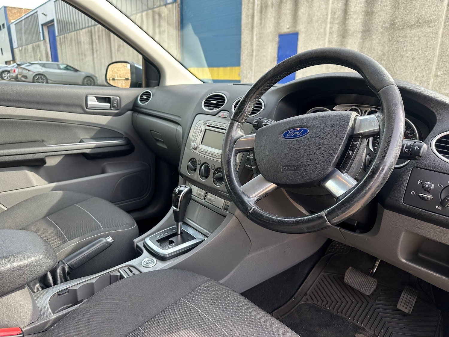 Used Ford Focus 2010 for sale - 78026857: Photo 15