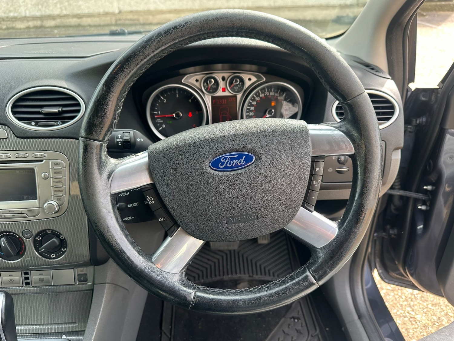 Used Ford Focus 2010 for sale - 78026857: Photo 16