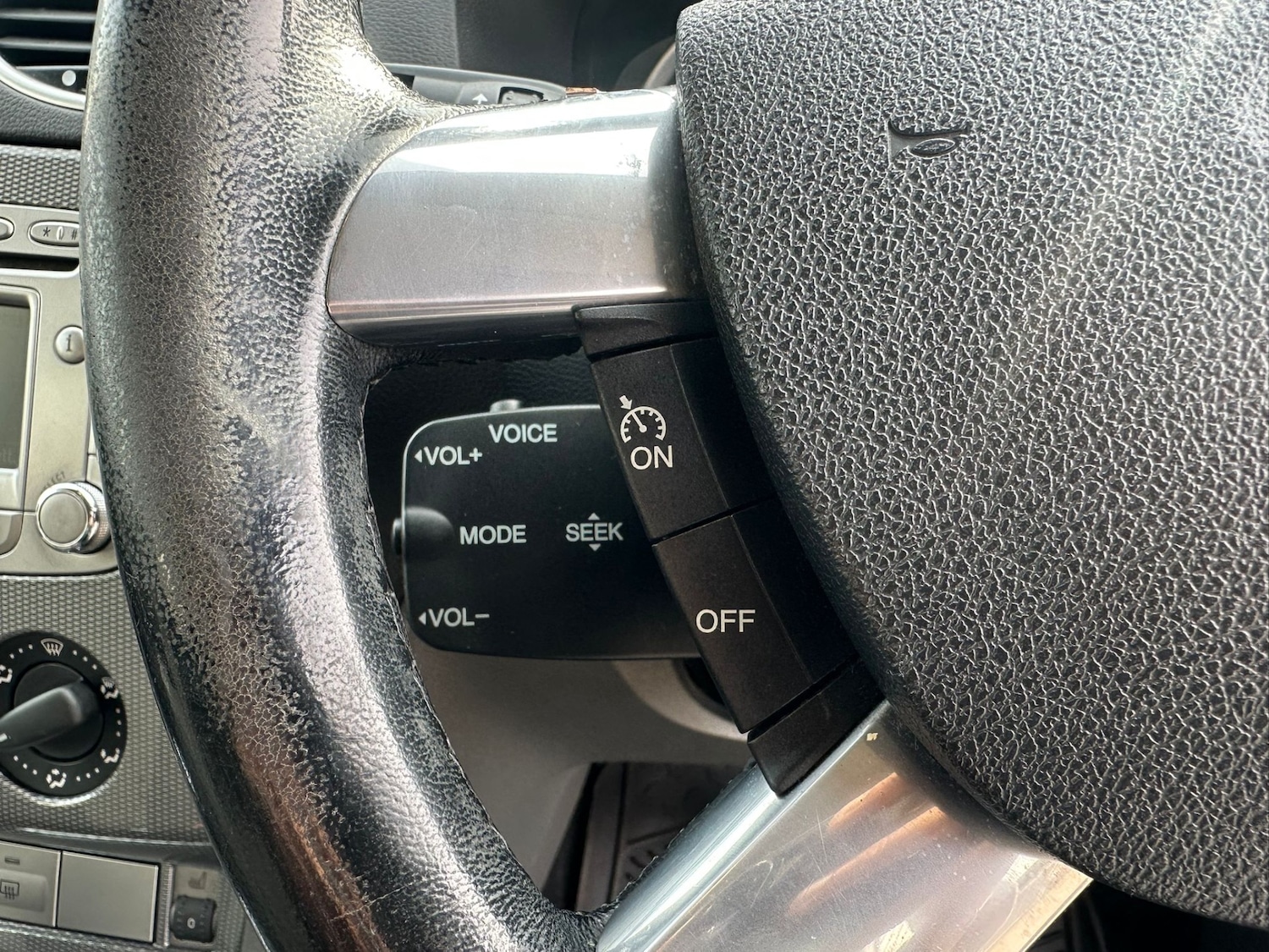 Used Ford Focus 2010 for sale - 78026857: Photo 18