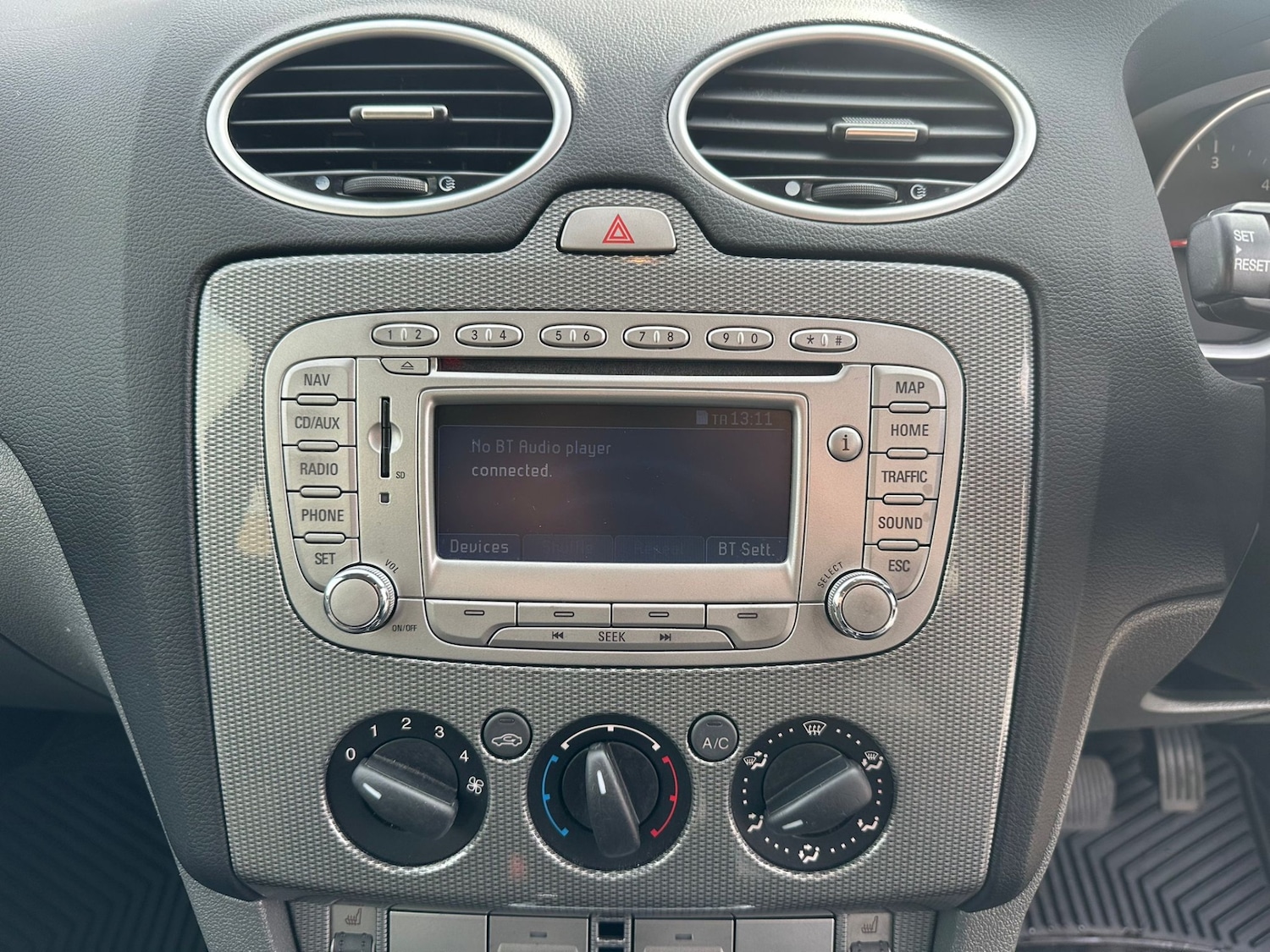 Used Ford Focus 2010 for sale - 78026857: Photo 21