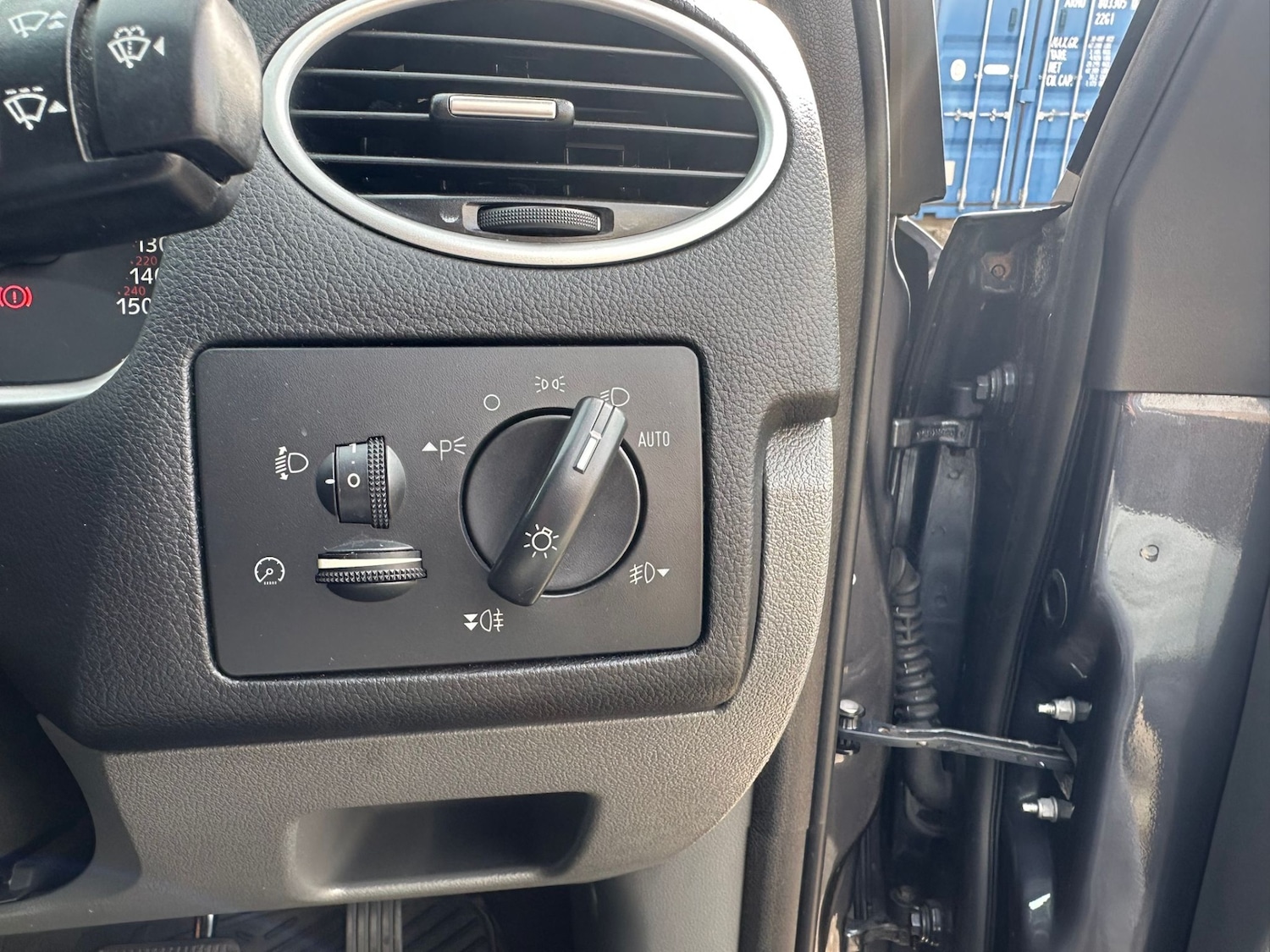 Used Ford Focus 2010 for sale - 78026857: Photo 25