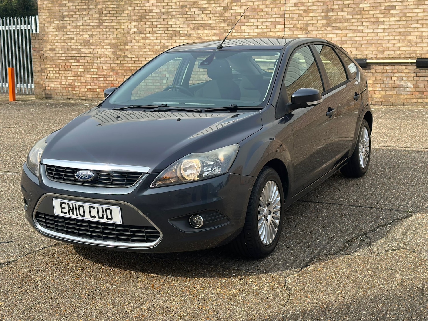 Used Ford Focus 2010 for sale - 78026857: Photo 3