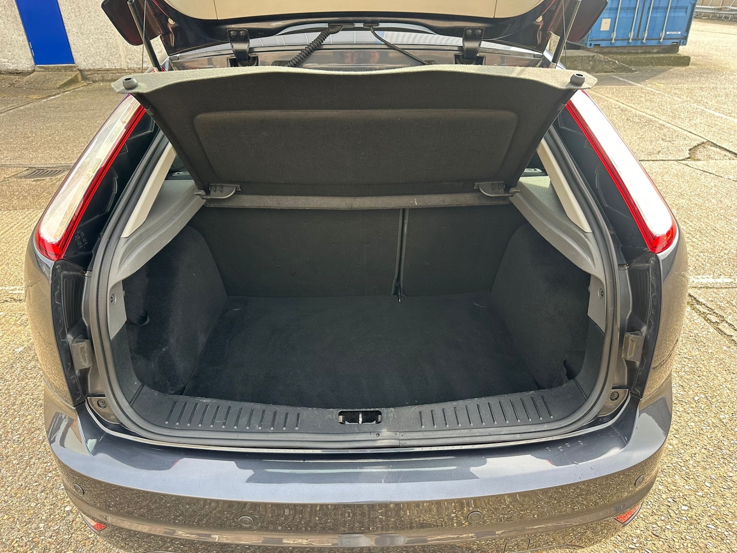 Used Ford Focus 2010 for sale - 78026857: Photo 33