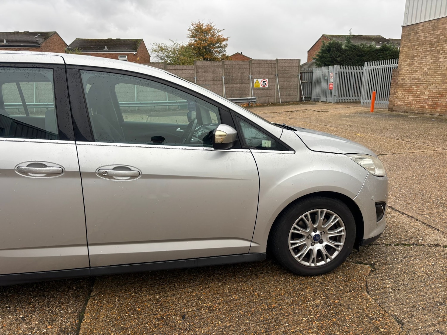 Used Ford Grand C-Max 2011 for sale - 76449746: Photo 10