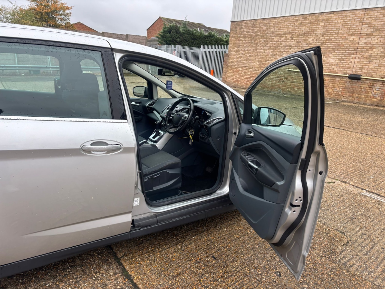 Used Ford Grand C-Max 2011 for sale - 76449746: Photo 11