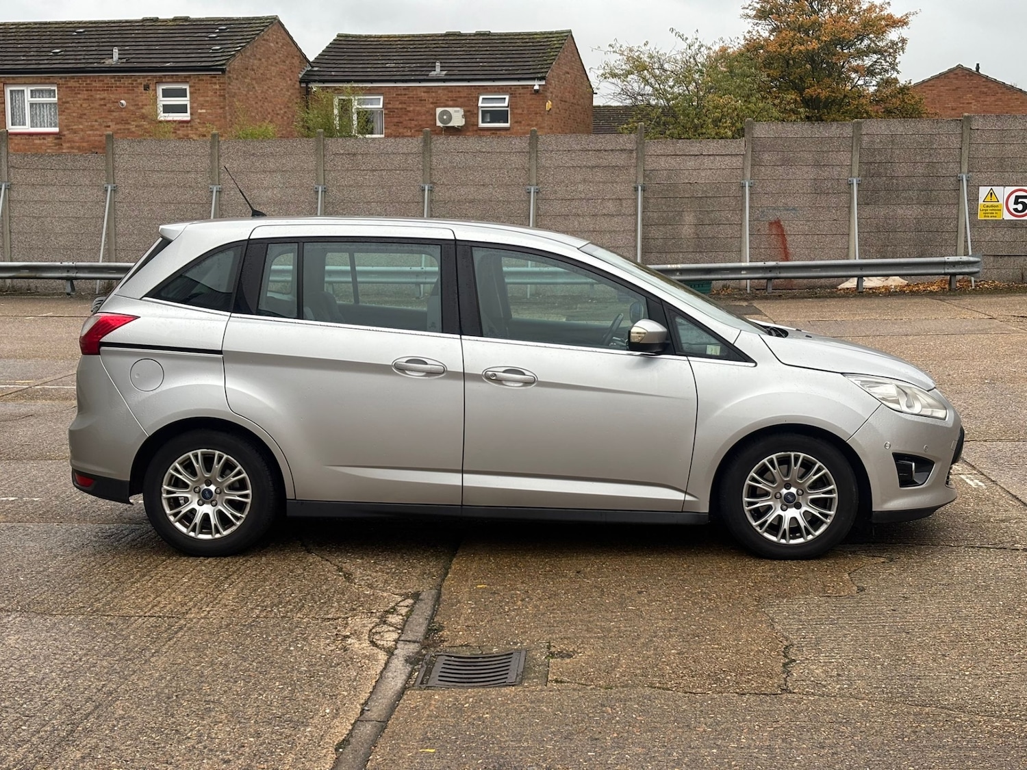 Used Ford Grand C-Max 2011 for sale - 76449746: Photo 30