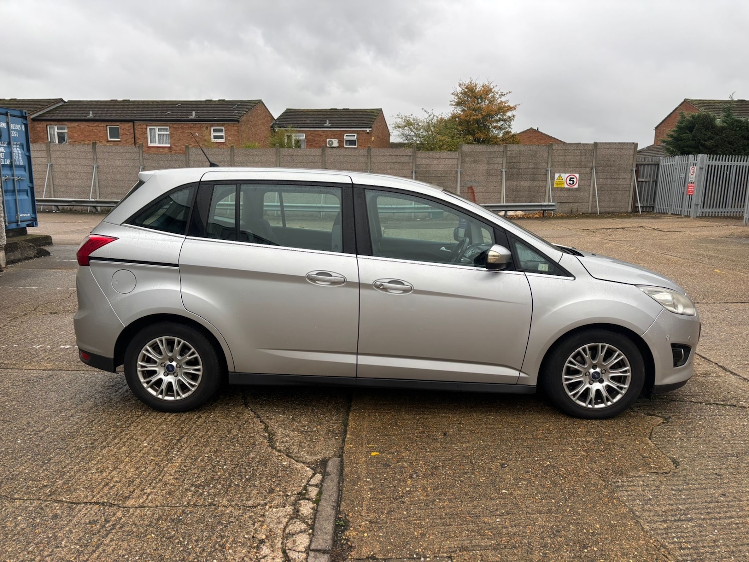 Used Ford Grand C-Max 2011 for sale - 76449746: Photo 9