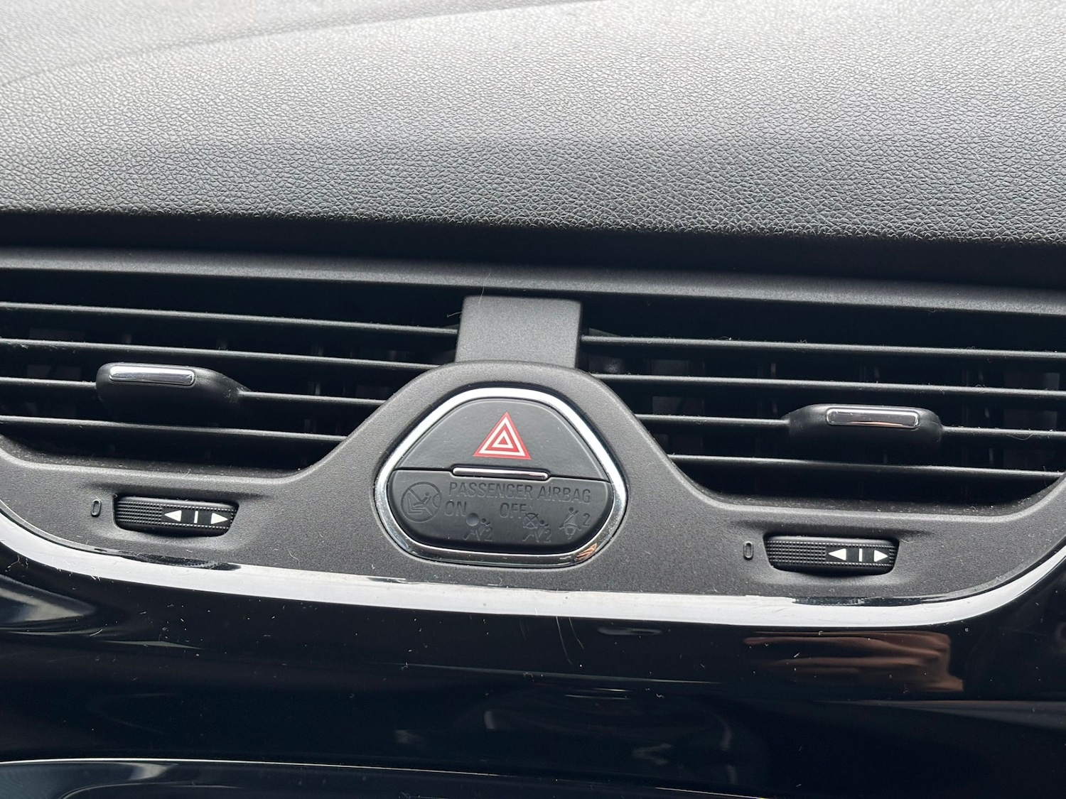 Used Vauxhall Corsa 2015 for sale - 76171017: Photo 18