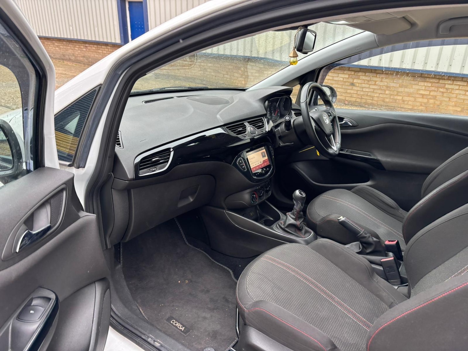 Used Vauxhall Corsa 2015 for sale - 76171017: Photo 37