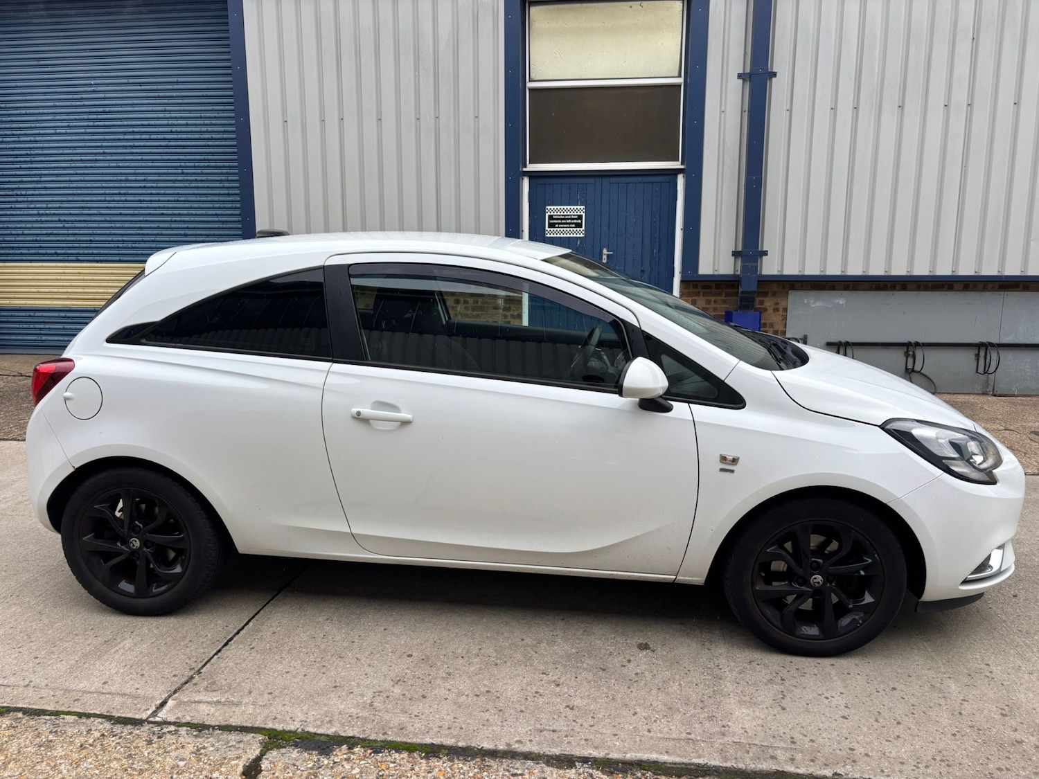 Used Vauxhall Corsa 2015 for sale - 76171017: Photo 8