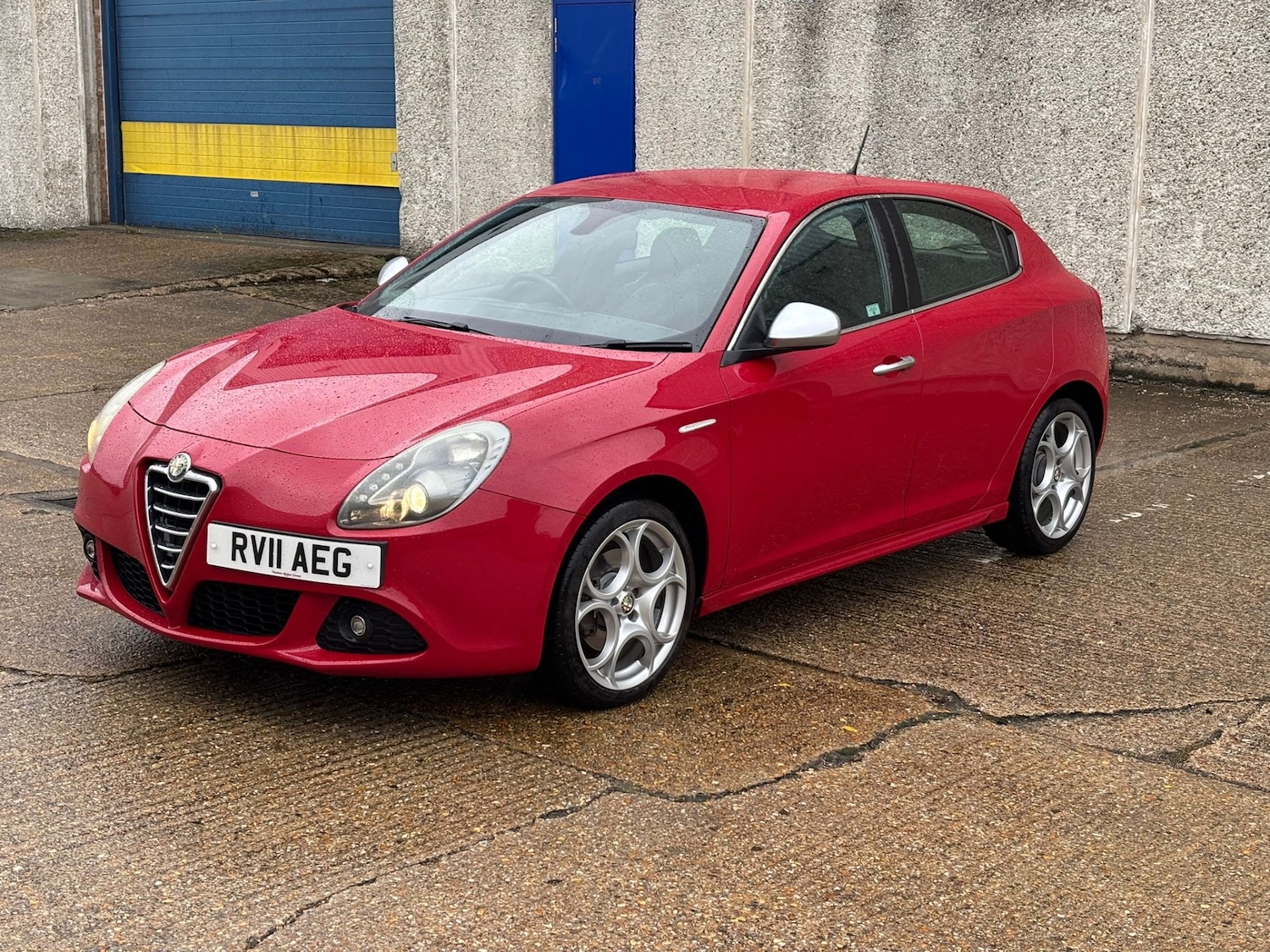Used Alfa Romeo Giulietta 2011 for sale - 76165376: Photo 2