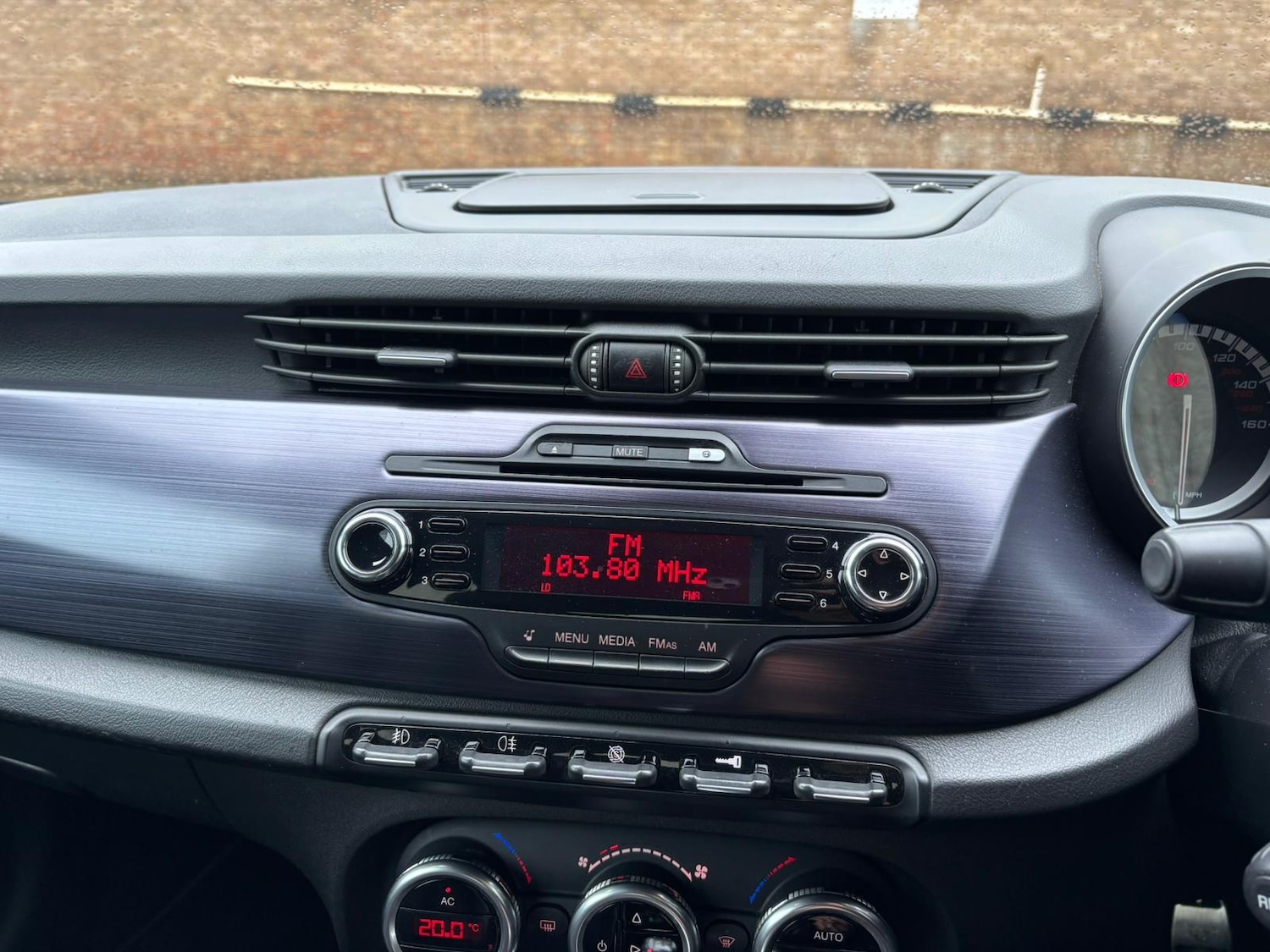 Used Alfa Romeo Giulietta 2011 for sale - 76165376: Photo 22