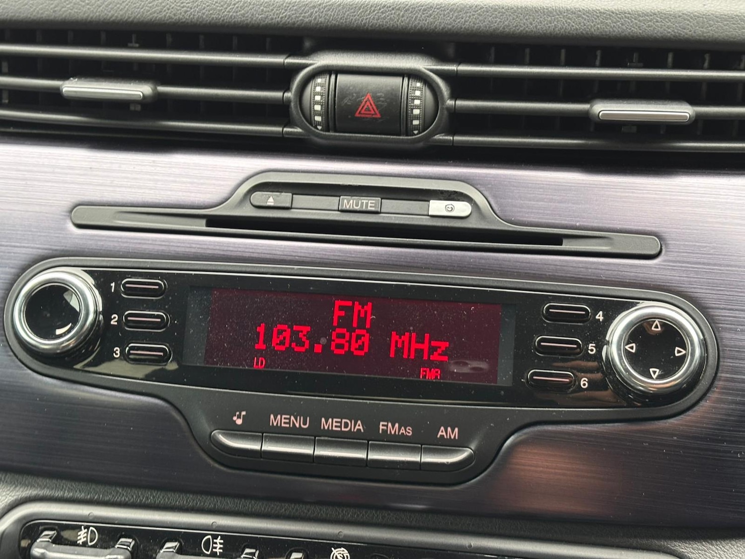 Used Alfa Romeo Giulietta 2011 for sale - 76165376: Photo 23