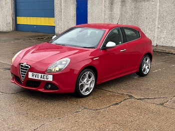 Used Alfa Romeo Giulietta 2011 for sale - 76165376: Photo