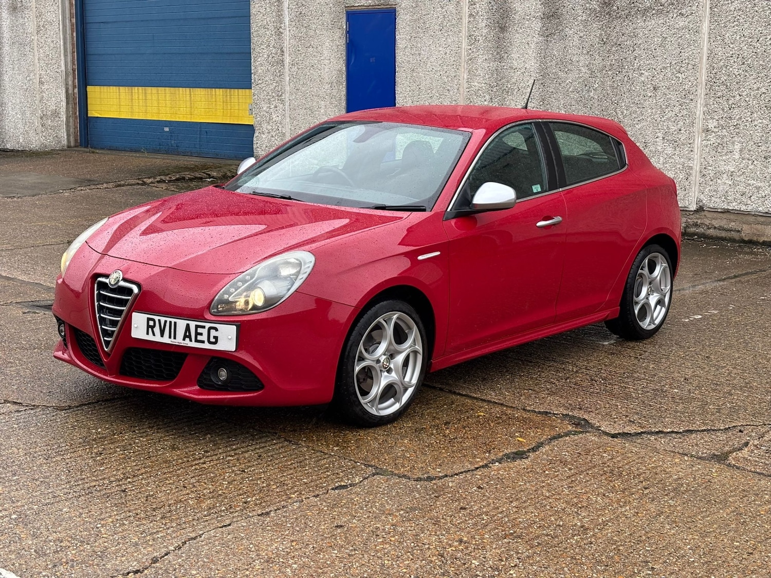 Used Alfa Romeo Giulietta 2011 for sale - 76165376: Photo 3