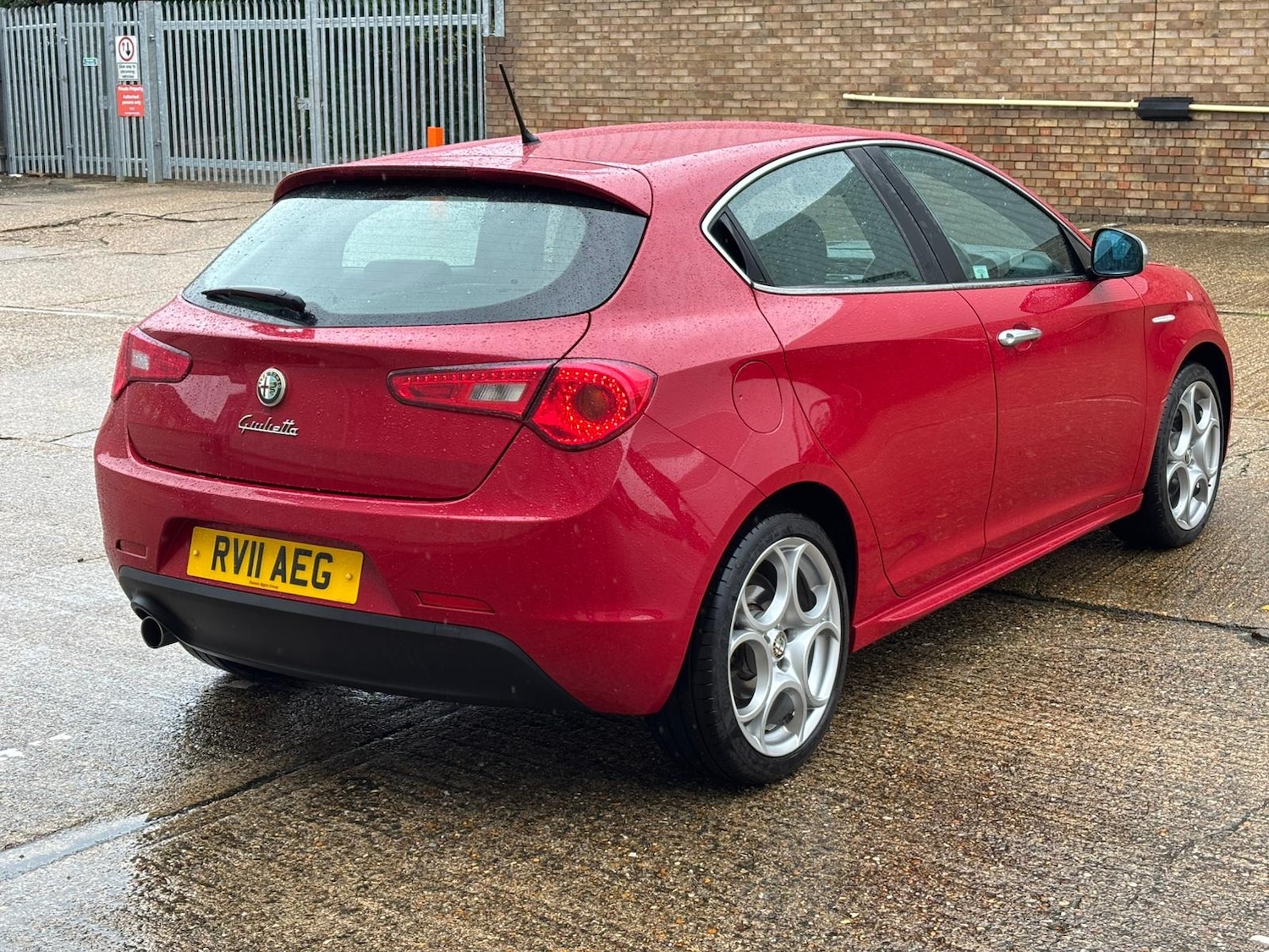Used Alfa Romeo Giulietta 2011 for sale - 76165376: Photo 35