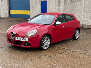 Used Alfa Romeo Giulietta 2011 for sale - 76165376: Photo