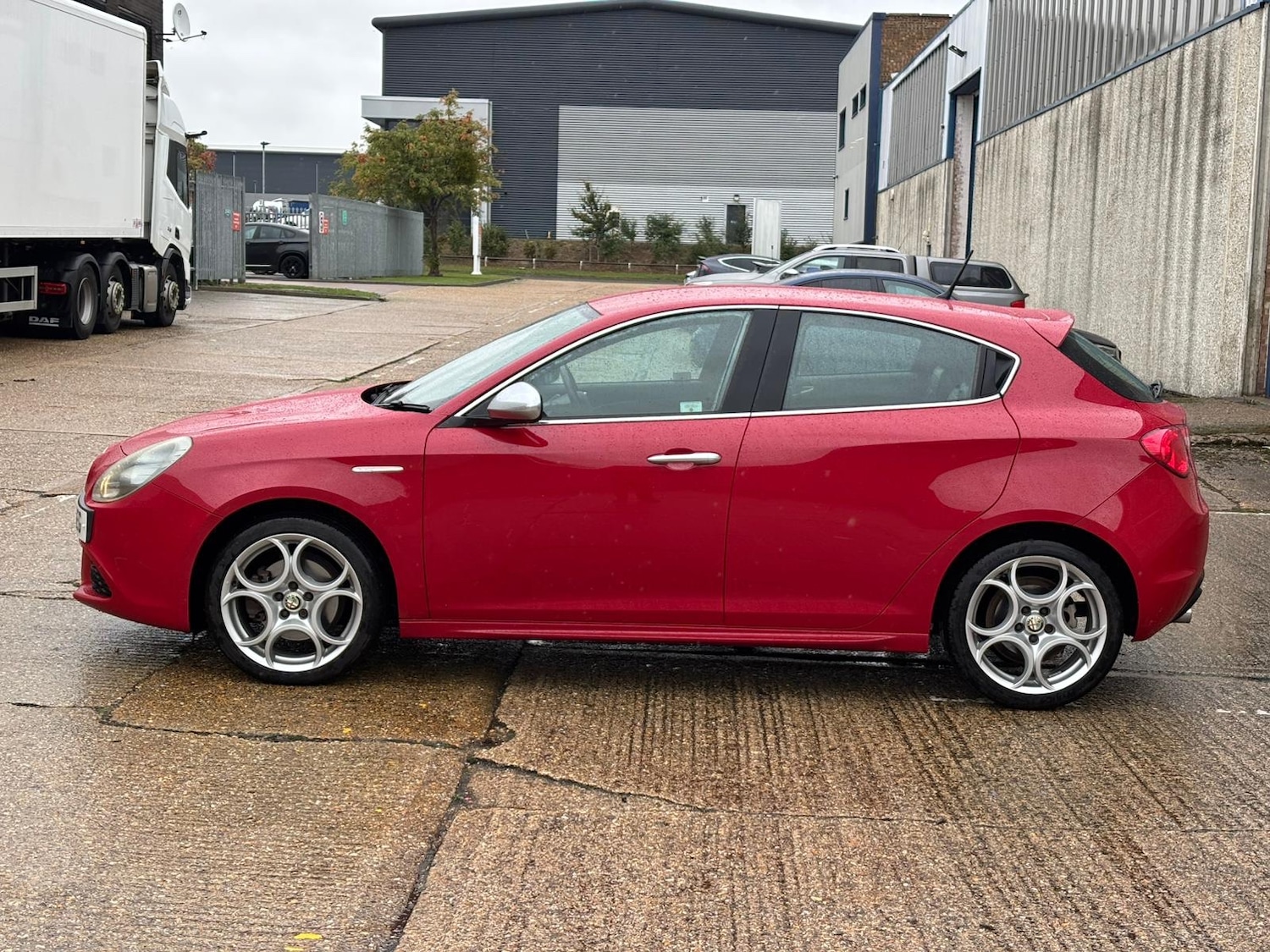 Used Alfa Romeo Giulietta 2011 for sale - 76165376: Photo 42