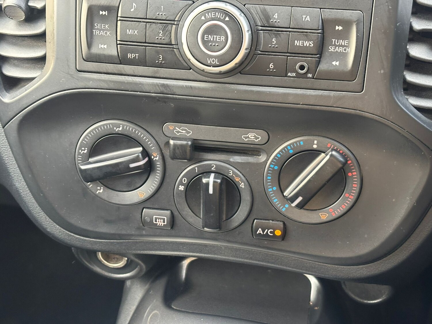 Used Nissan Juke 2010 for sale - 76212193: Photo 16