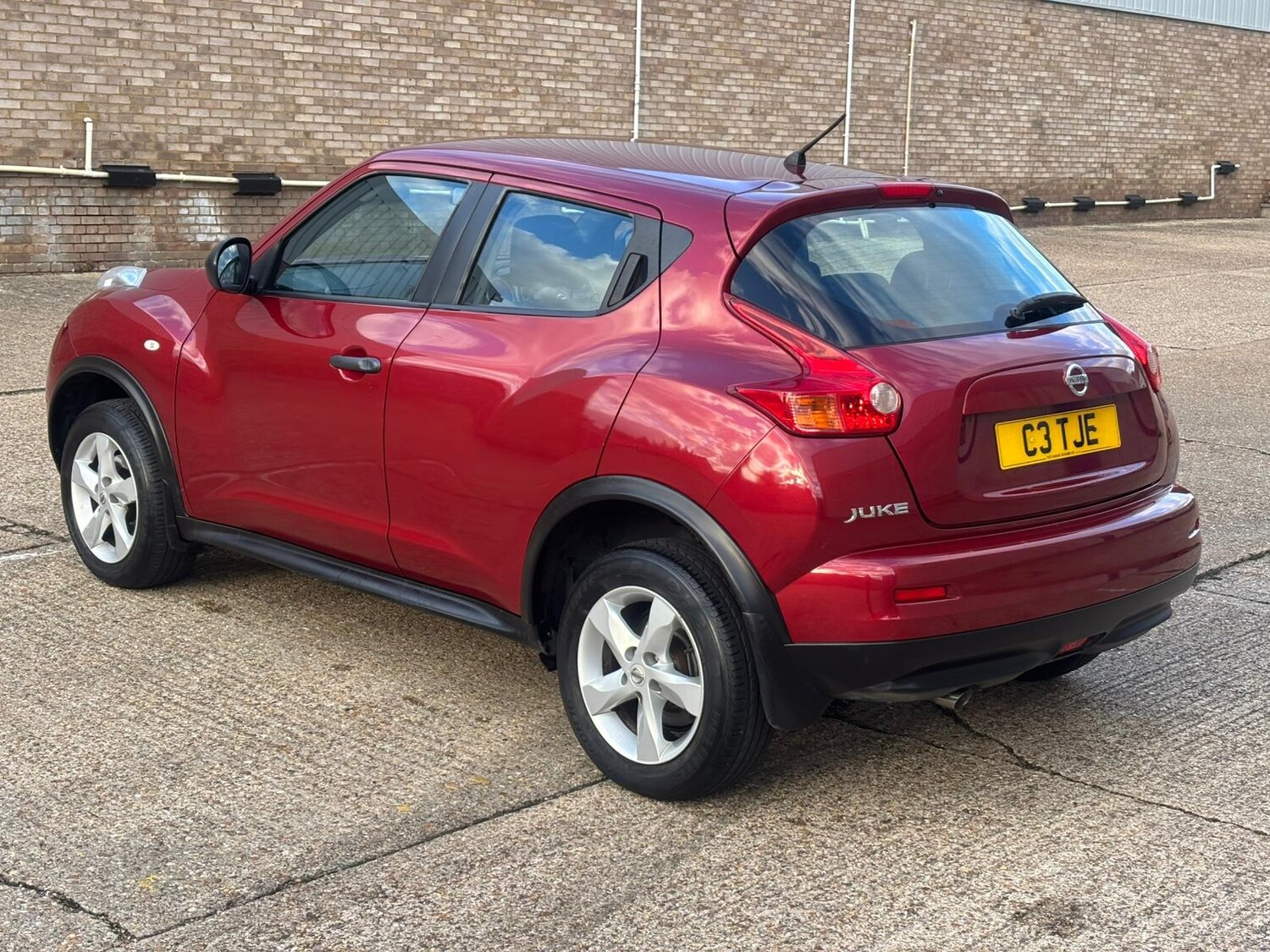 Used Nissan Juke 2010 for sale - 76212193: Photo 31