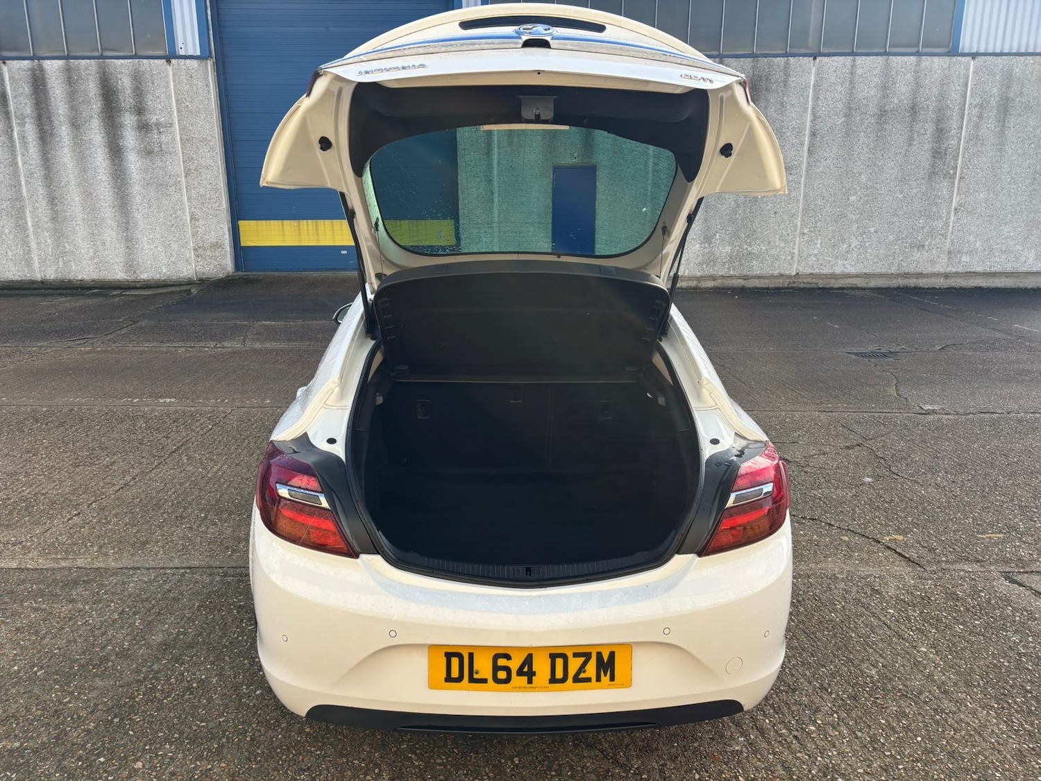 Used Vauxhall Insignia 2014 for sale - 77394017: Photo 32