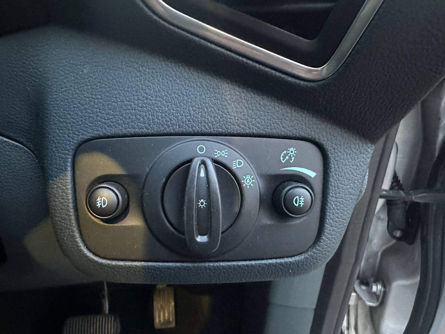 Used Ford C-Max 2013 for sale - 76559586: Photo 16