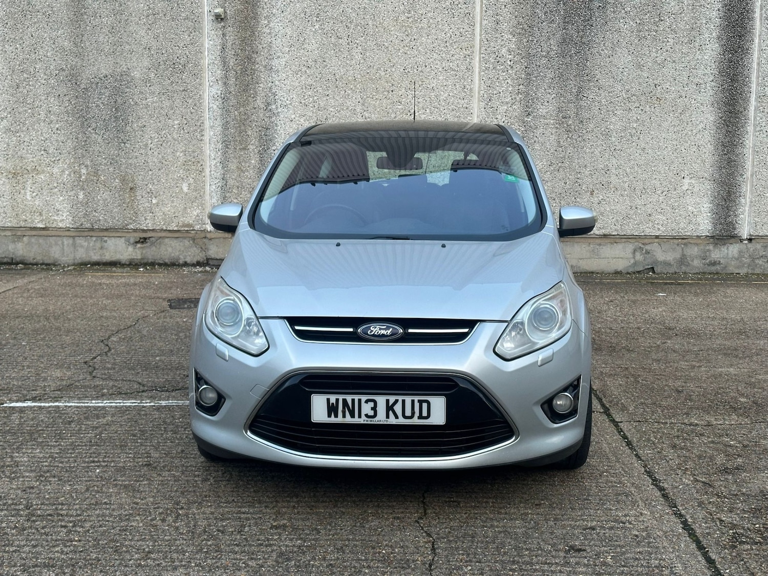 Used Ford C-Max 2013 for sale - 76559586: Photo 2