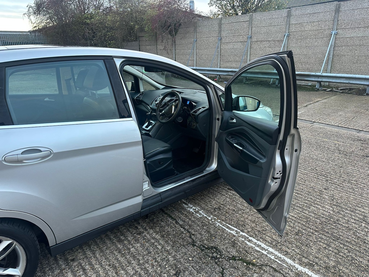 Used Ford C-Max 2013 for sale - 76559586: Photo 9