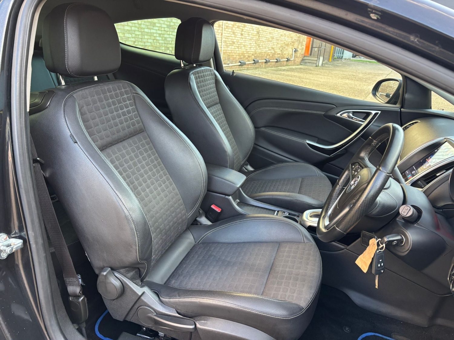 Used Vauxhall Astra GTC 2012 for sale - 76946884: Photo 15