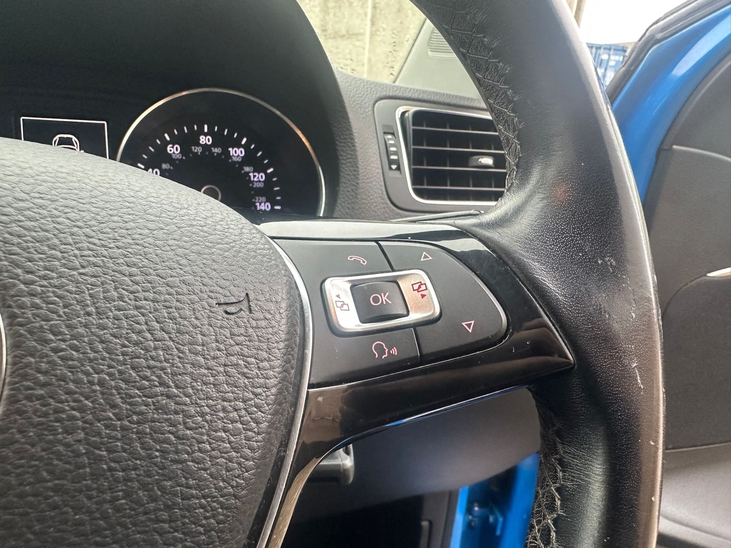 Used Volkswagen Polo 2015 for sale - 77283237: Photo 16