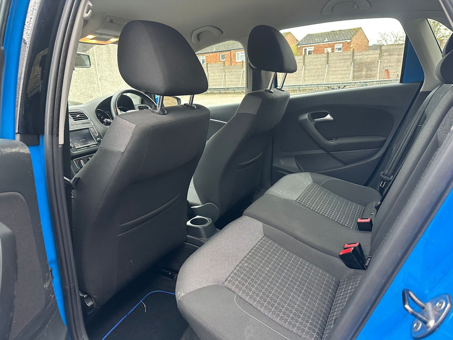 Used Volkswagen Polo 2015 for sale - 77283237: Photo 36