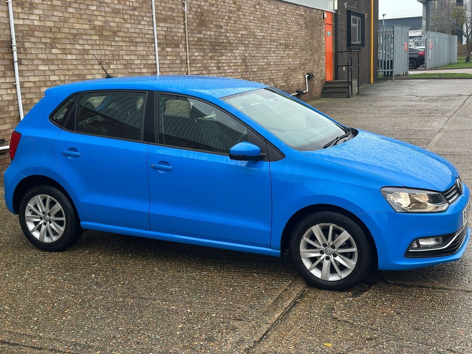 Used Volkswagen Polo 2015 for sale - 77283237: Photo 9