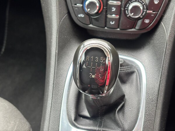 Used Vauxhall Meriva 2011 for sale - 75729952: Photo 20