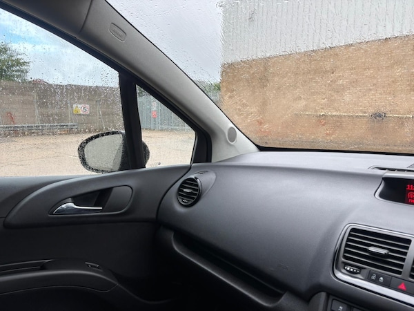 Used Vauxhall Meriva 2011 for sale - 75729952: Photo 22