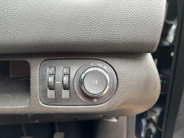 Used Vauxhall Meriva 2011 for sale - 75729952: Photo 23