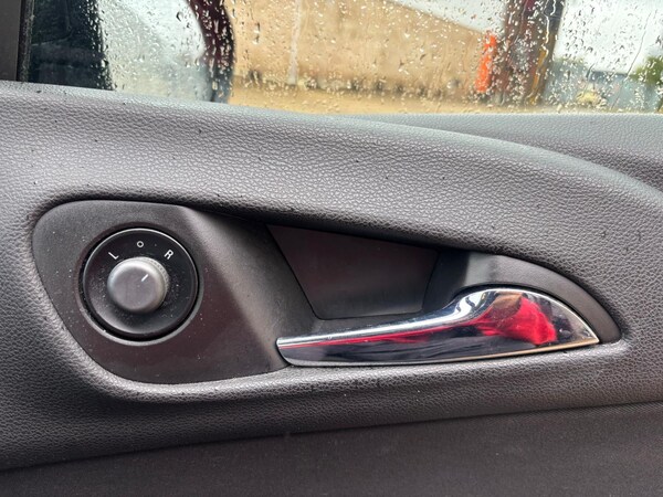 Used Vauxhall Meriva 2011 for sale - 75729952: Photo 25