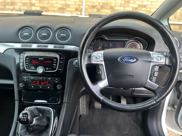 Used Ford S-Max 2011 for sale - 76143306: Photo 14