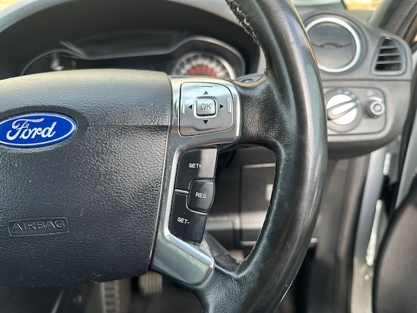 Used Ford S-Max 2011 for sale - 76143306: Photo 16