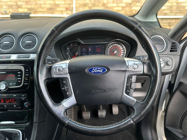 Used Ford S-Max 2011 for sale - 76143306: Photo 17