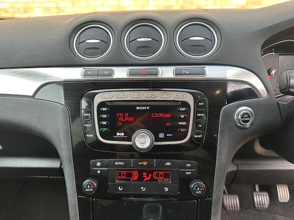 Used Ford S-Max 2011 for sale - 76143306: Photo 19