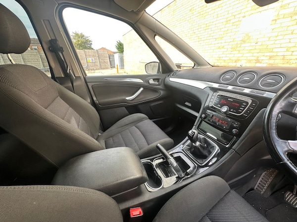 Used Ford S-Max 2011 for sale - 76143306: Photo 23