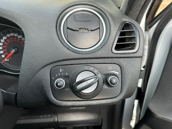 Used Ford S-Max 2011 for sale - 76143306: Photo 25