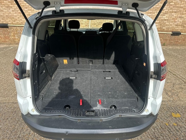 Used Ford S-Max 2011 for sale - 76143306: Photo 34
